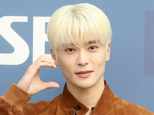 【フォト】「NCT」ジェヒョン、映画「6時間後に君は死ぬ」広報のためラジオ出演でSBSに出勤