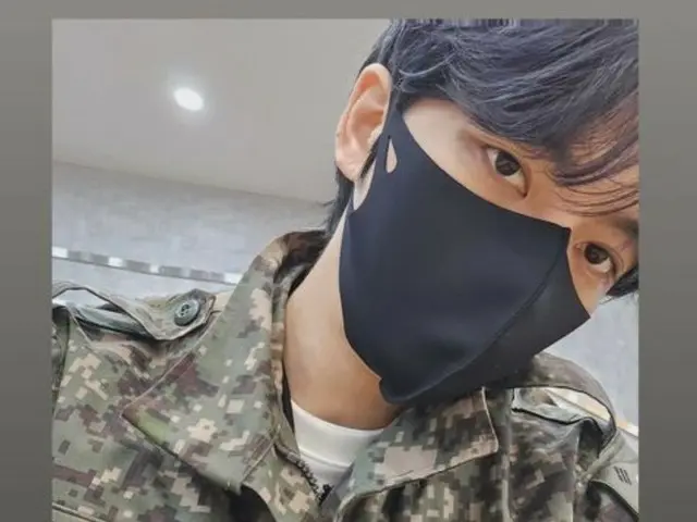 ジェジュン、軍服姿でいっそう凛々しい…ファンを心配するあたたかい心遣い