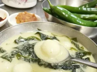 【韓国グルメ】エゴマ粉たっぷりもち米のスイトンを大邱の西門市場で食す！