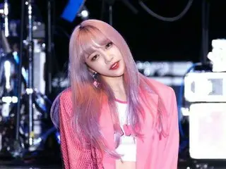 「EXID」ハニ、ピンクヘアーに大変身！さらに綺麗になった姿。