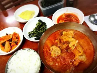 【韓国グルメ】  ローカルに愛されるキムチチゲ★クルタリ食堂in孔徳でお一人様朝ご飯