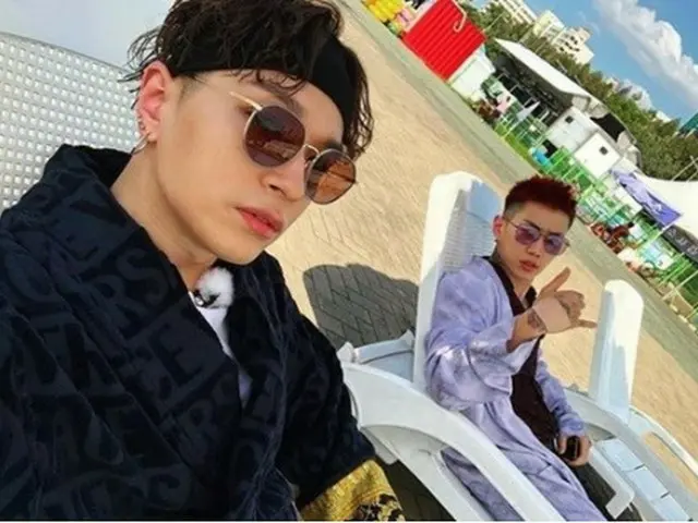 Simon D＆パク・ジェボム不仲説を一蹴する1枚を公開