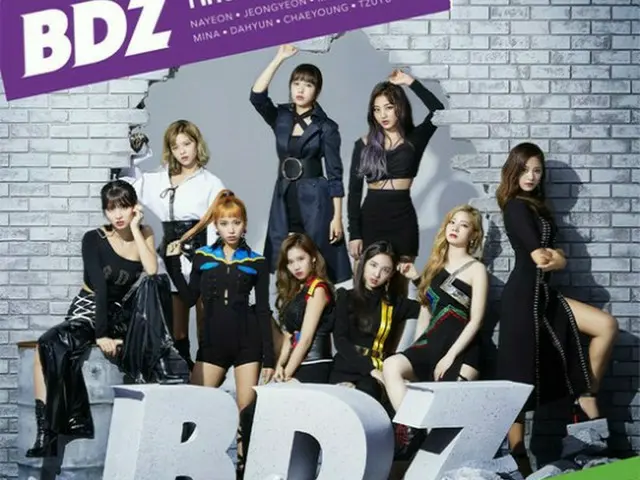 「TWICE」、日本列島を揺るがす人気！「BDZ」がオリコンチャート1位に輝く！