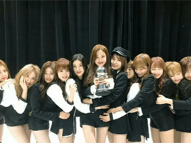 「IZONE」、Mnet「Mカウントダウン」で1位に輝き、喜びを伝える！