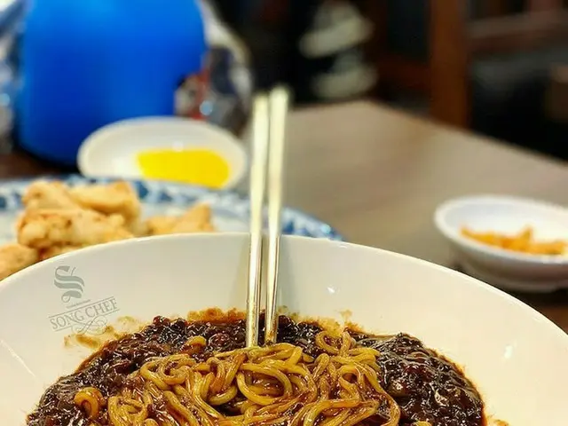 【韓国グルメ】 韓国で明日はブラックデー★カロスキル の美味しいジャージャー麺屋さん