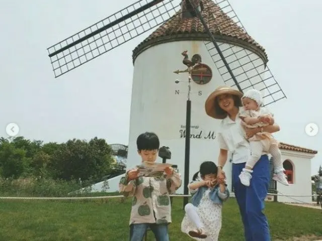 女優ソ・ユジン、三兄妹と済州旅行...グラビアのような写真を公開♥