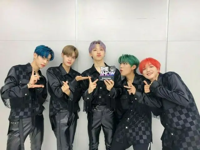 「AB6IX」、カムバックと同時に新曲“BLIND FOR LOVE”が1位に輝く！