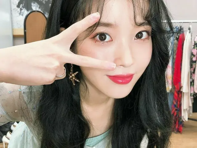 IU、近くで見るとほんとに美しいね..“ぐっすり寝てコンディションがとても良かった”