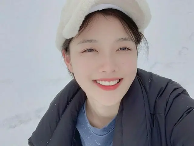 女優キム・ユジョン、かわいさが限度超過“雪道気をつけてください”