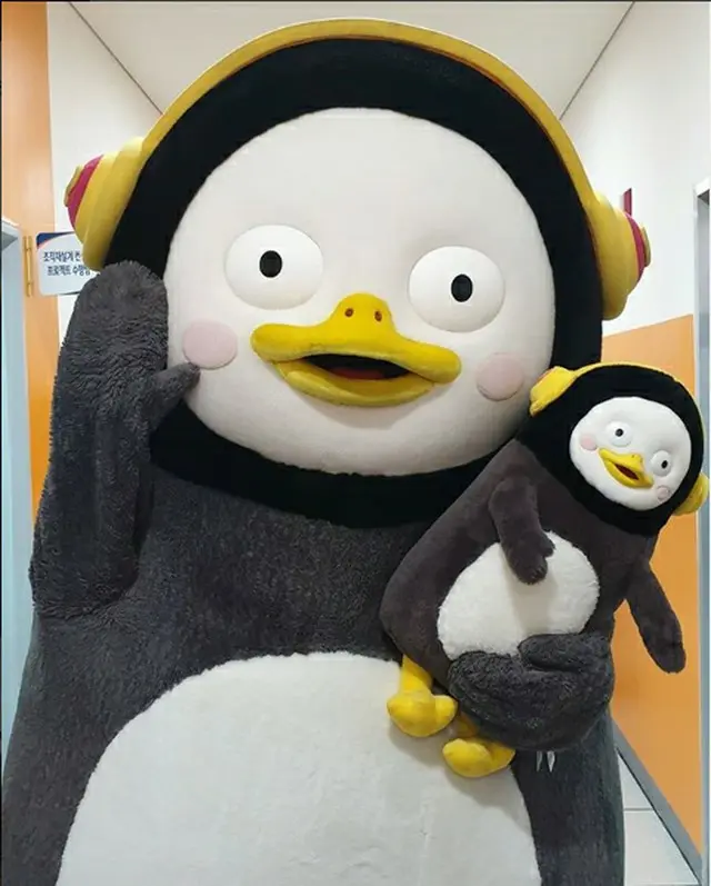 https://www.instagram.com/giantpengsoo/