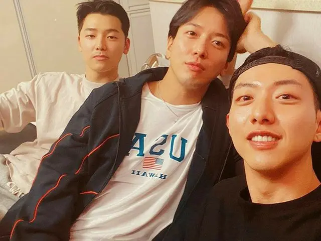 「CNBLUE」ジョン・ヨンファの家に集まった「CNBLUE」