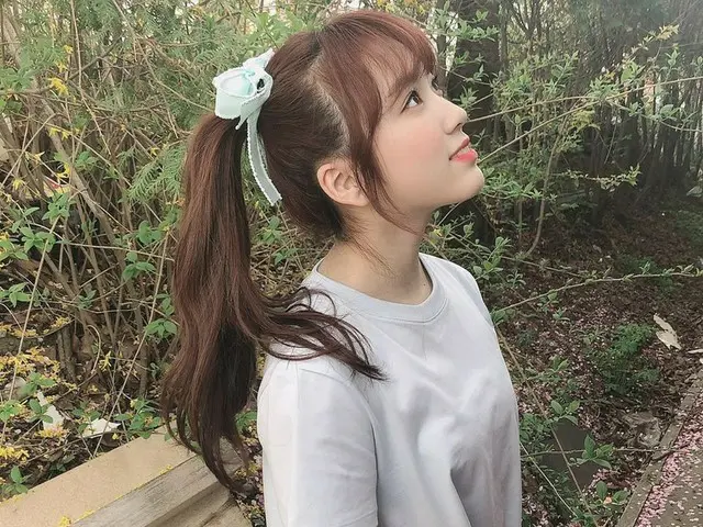 「IZ*ONE」矢吹奈子、かわいいポニーテール...やはり妖精ビジュアル