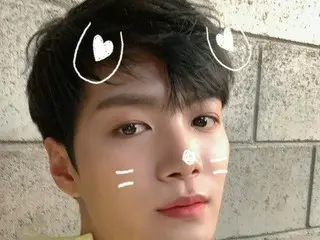 「NU’EST」JR、黄色いシャツ着てさわやかな雰囲気ぷんぷん…子犬のようなかわいさいっぱい