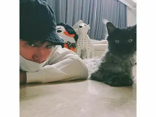 「2PM」ジュノ、愛猫と一緒にほのぼのとしたツーショット