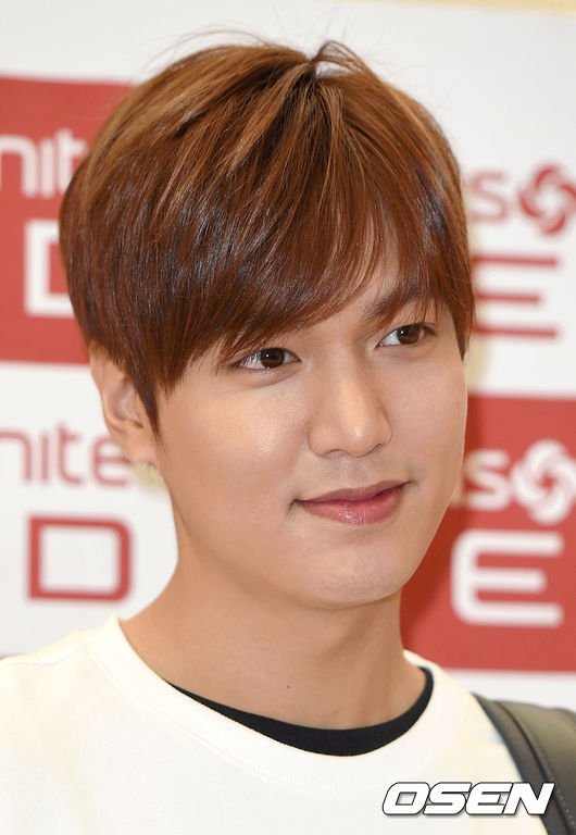 イ・ミンホ直筆サイン入り超大型写真…Lee Min-ho…花より男子…⑧ 人気